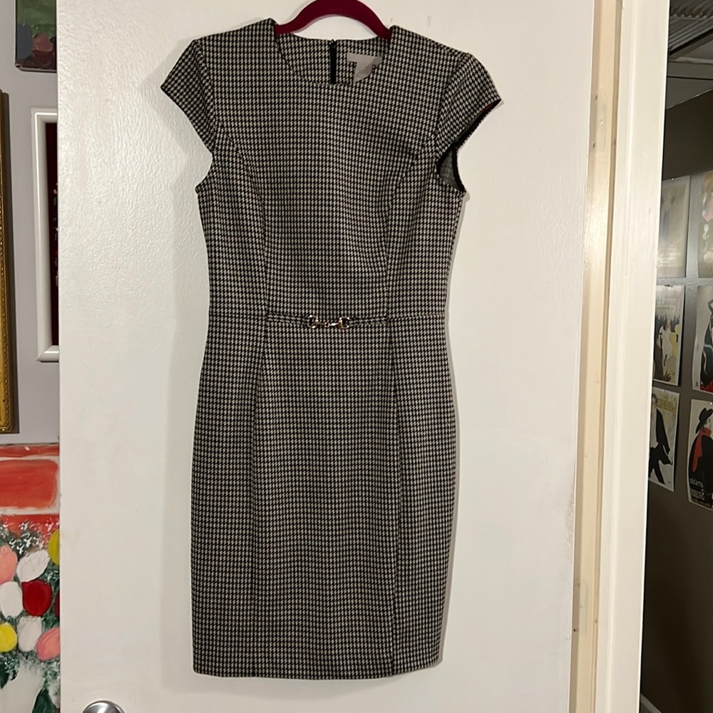H&M houndstooth cap sleeve dress